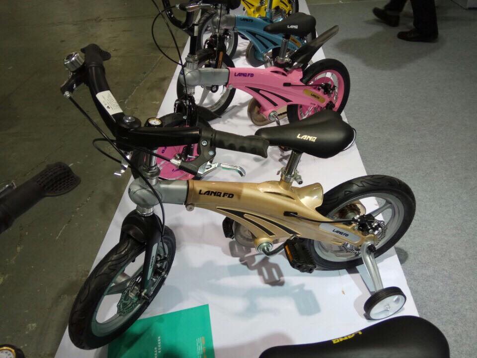 Quận cầu giấy – mua xe đạp trẻ em nhập khẩu ở đâu sịn nhất 