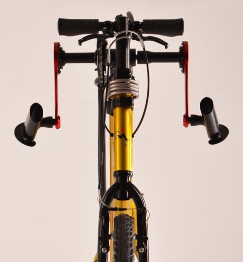 Mẫu xe đạp kết hợp chạy bằng cả chân và tay độc nhất