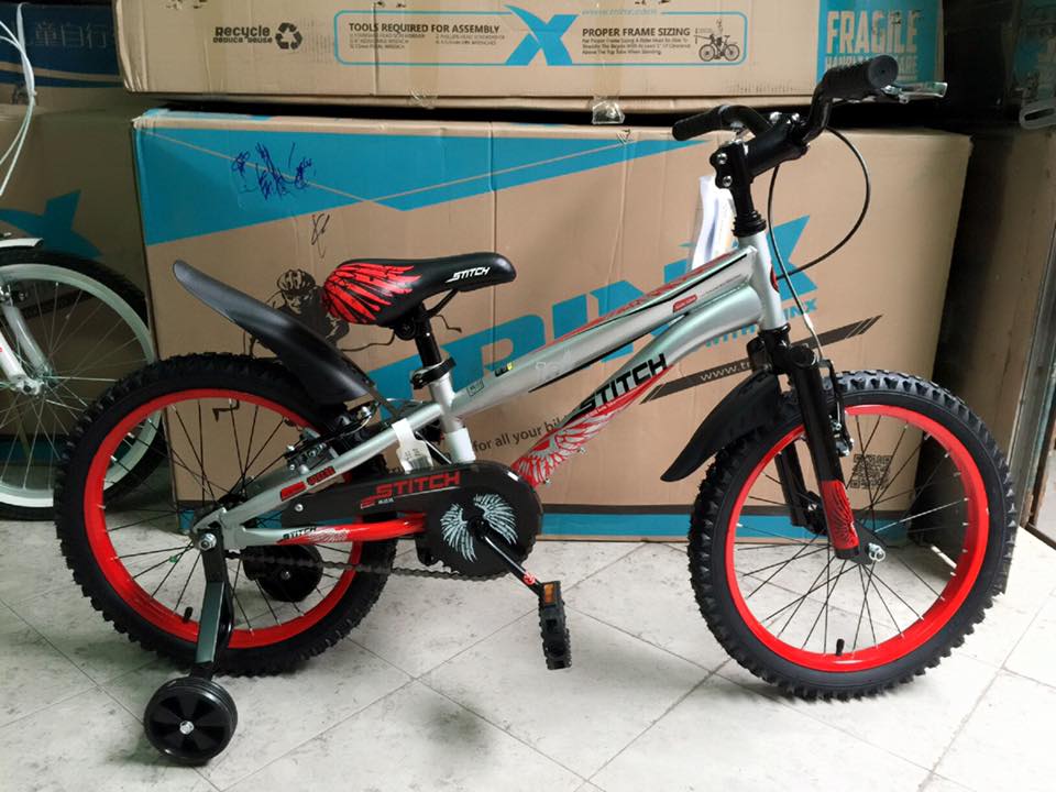 Xe đạp trẻ em Stitch d&agrave;nh cho b&eacute; trai
